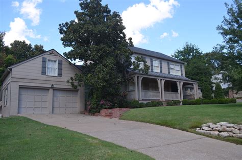 535 Rentals Sort by Best match Managed by Knightvest Residential For <b>Rent</b> - Apartment $669 - $1,299 1 - 2 bed 1 - 2 bath 460 - 1,031 sqft Pets OK Waterside 1703 South Jackson Ave, <b>Tulsa</b>, OK. . Tulsa homes for rent